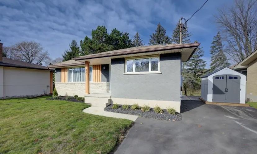 80 Burbank Rd - Photo 2 of 8