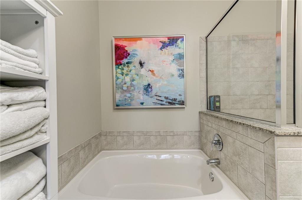 870 Inman Village Pkwy Ne #1 - Photo 5 of 22