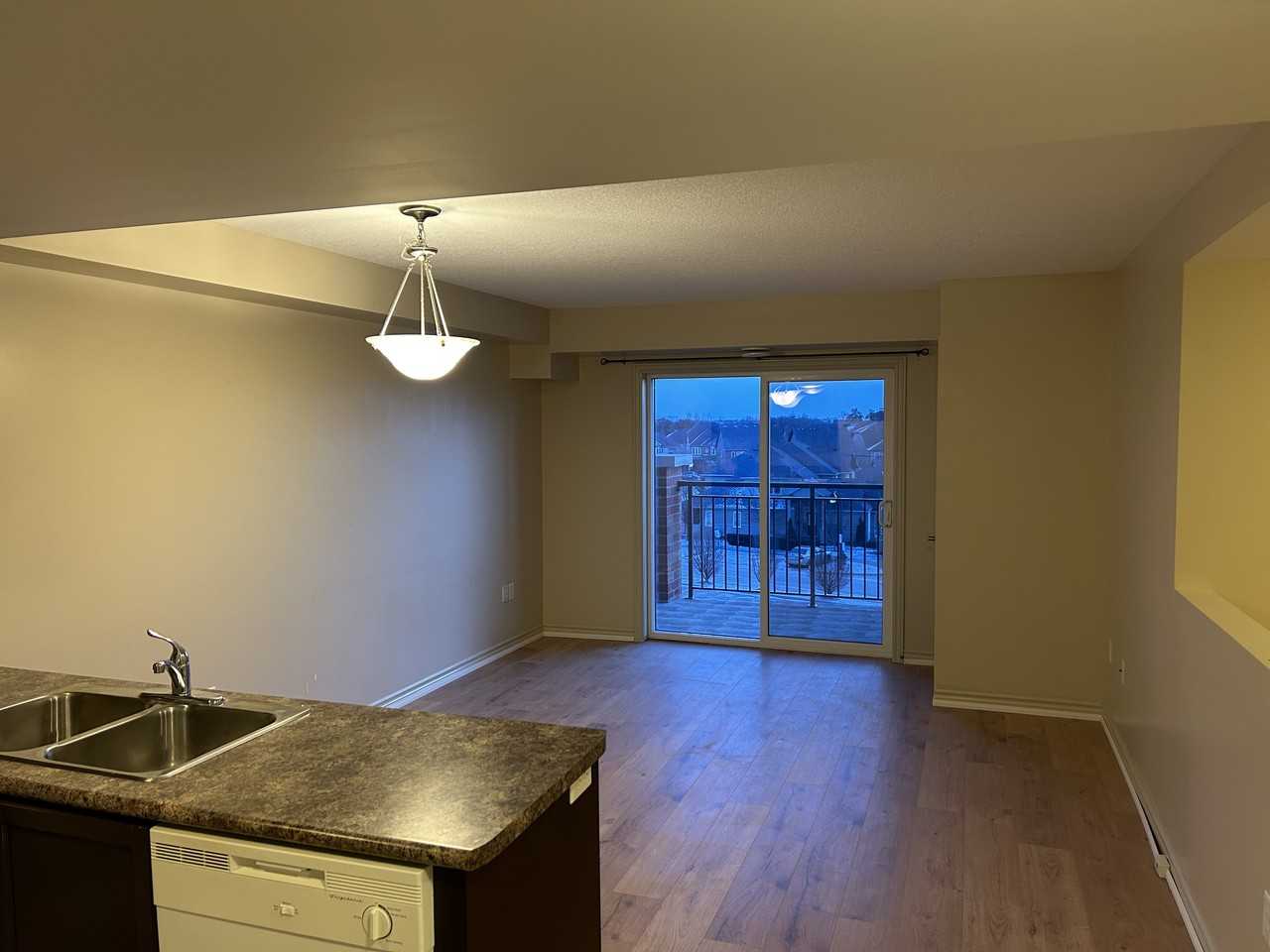 60 Lynnmore Street ##00 - Photo 3 of 11