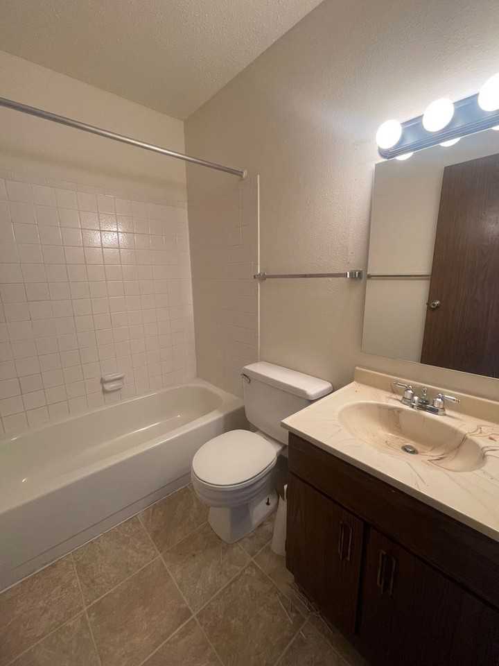 Arrowhead Estates 2601 - Photo 2 of 10