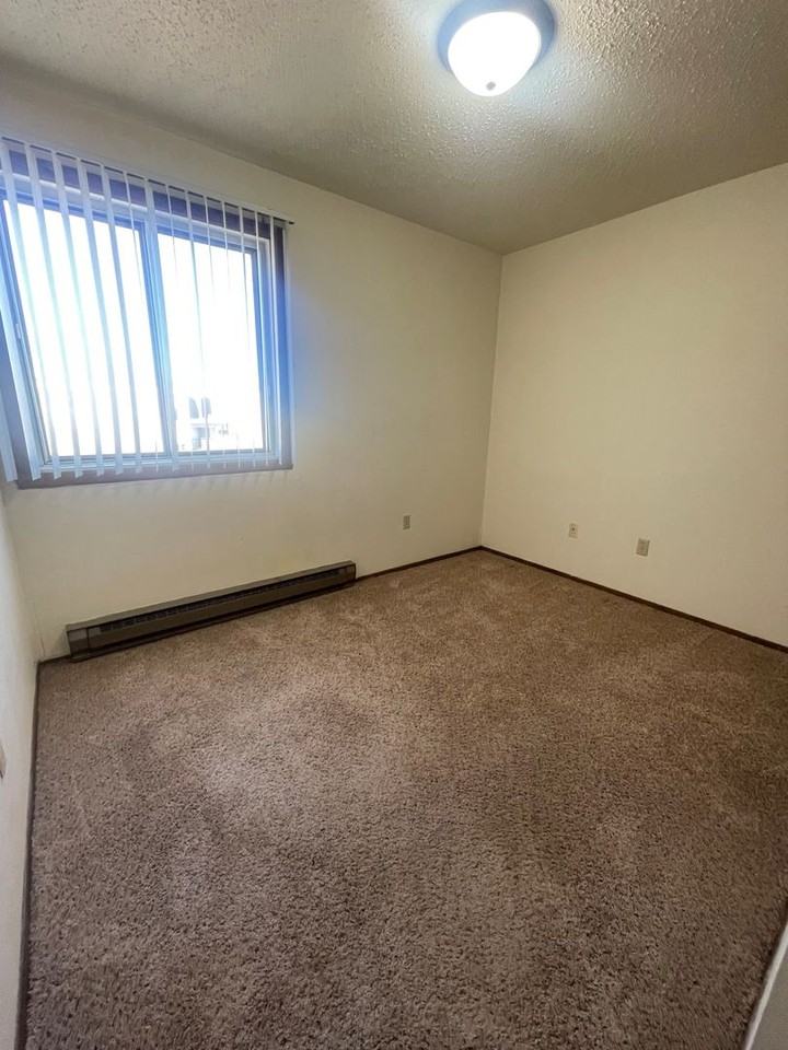 Arrowhead Estates 2601 - Photo 3 of 10