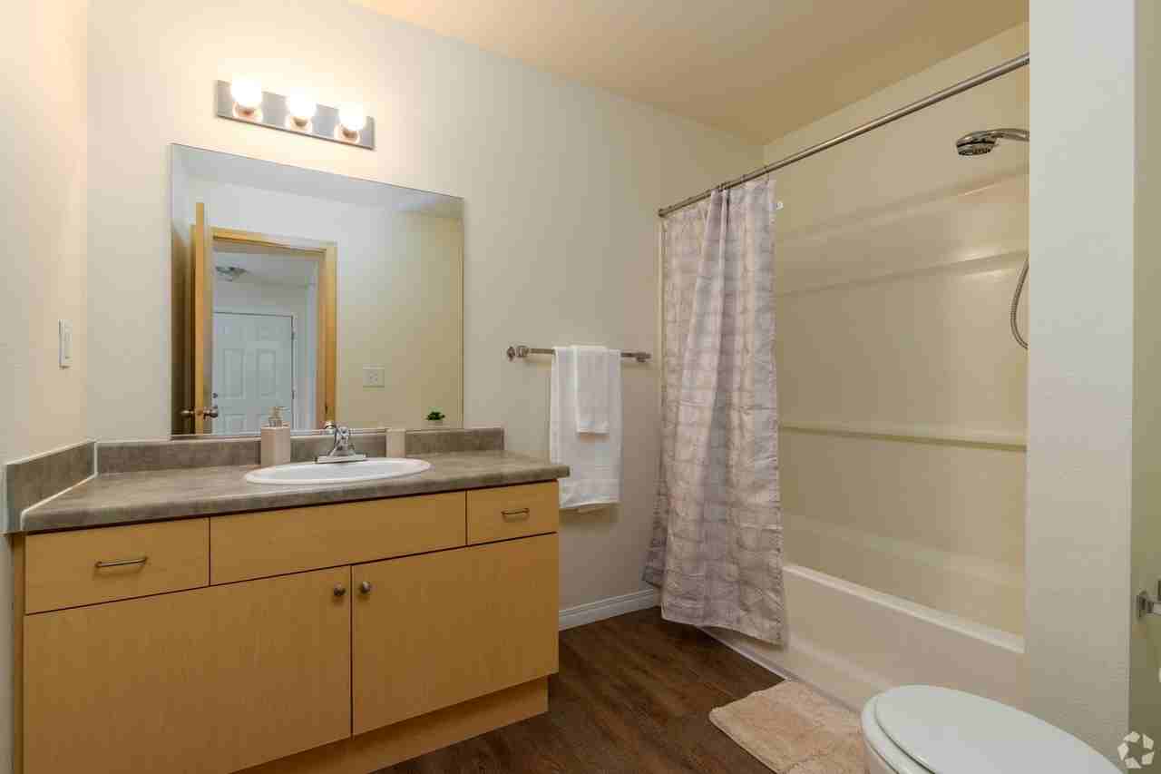 Bentley Apartments - Photo 4 of 50