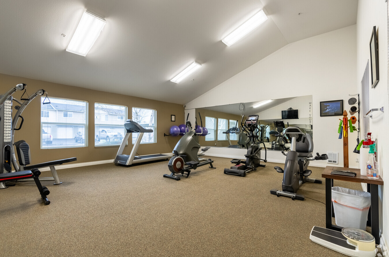 Bentley Apartments - Photo 7 of 50