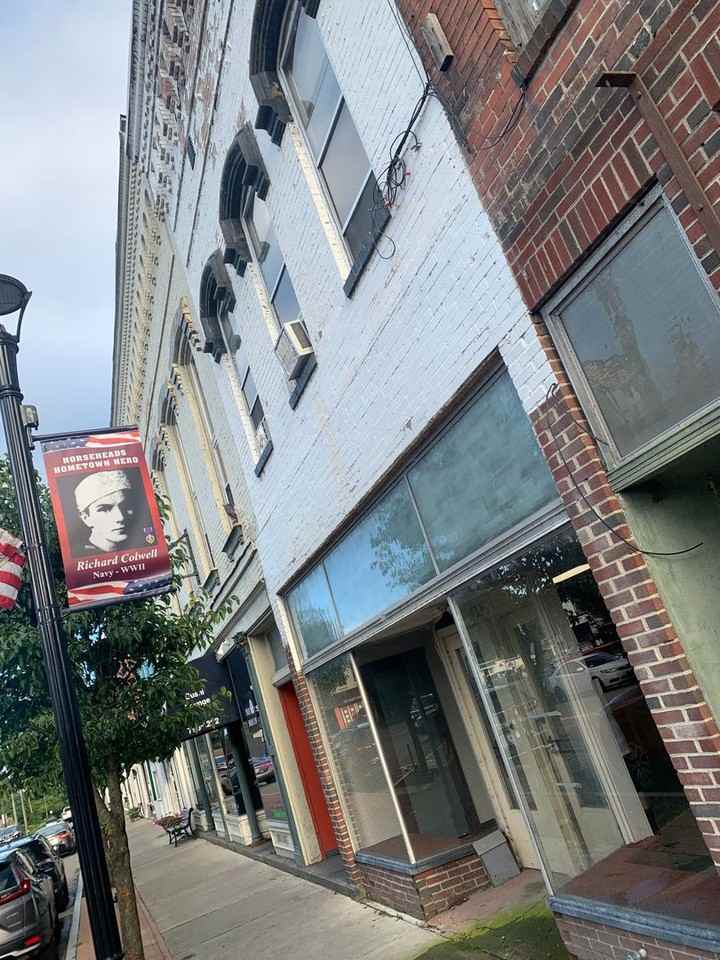 123 W Franklin St - Photo 5 of 6