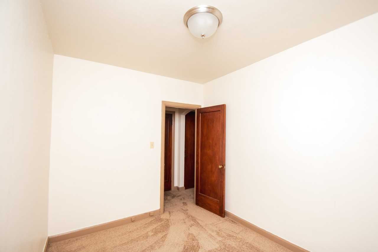 55 Hamilton Park - Photo 5 of 11