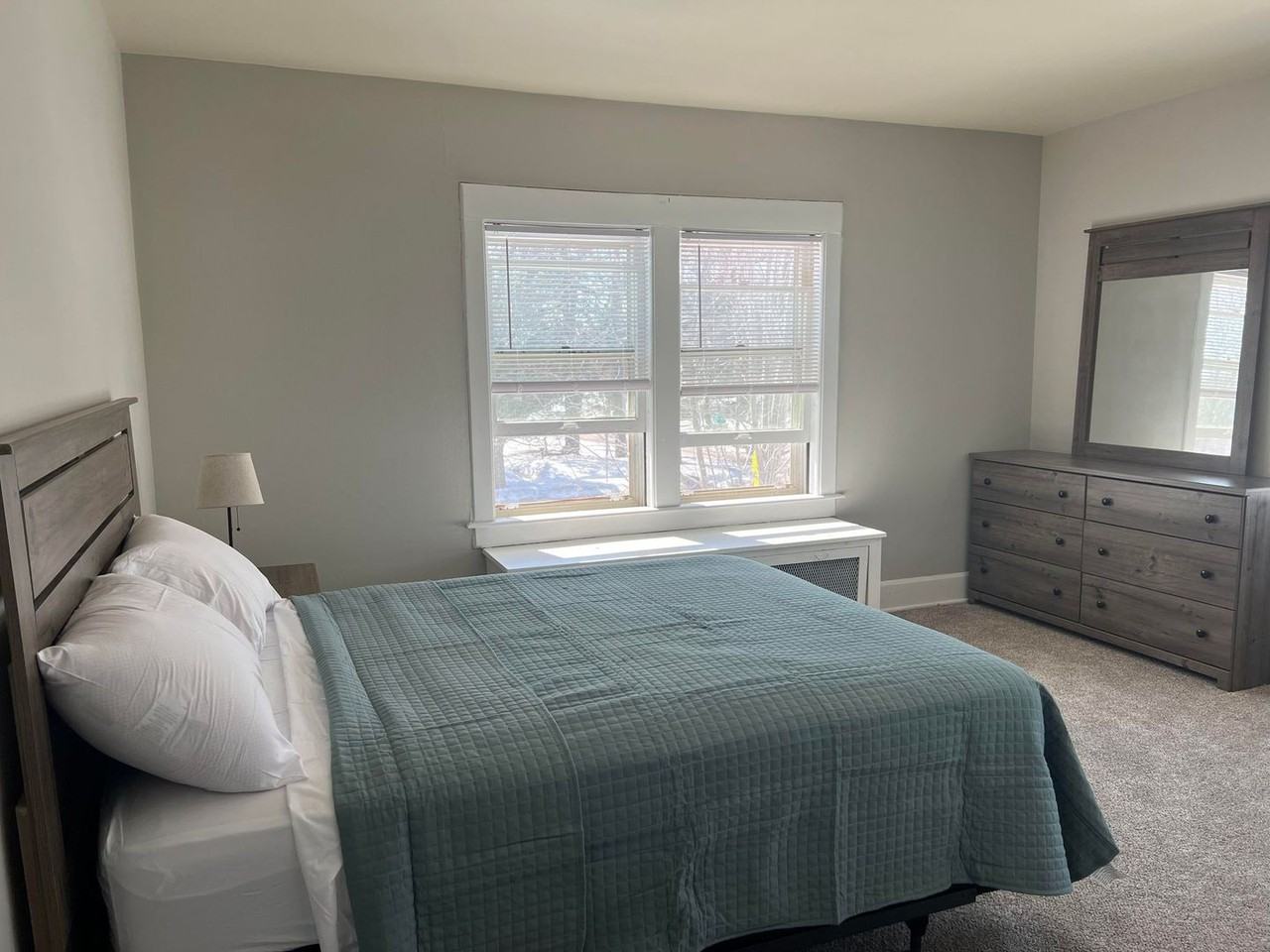 600 E 21st St #4 - Photo 4 of 13