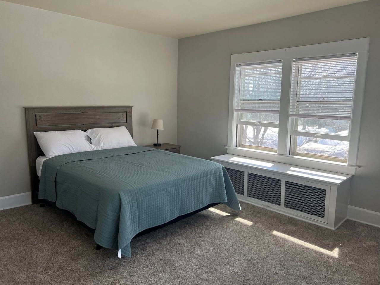 600 E 21st St #4 - Photo 5 of 13