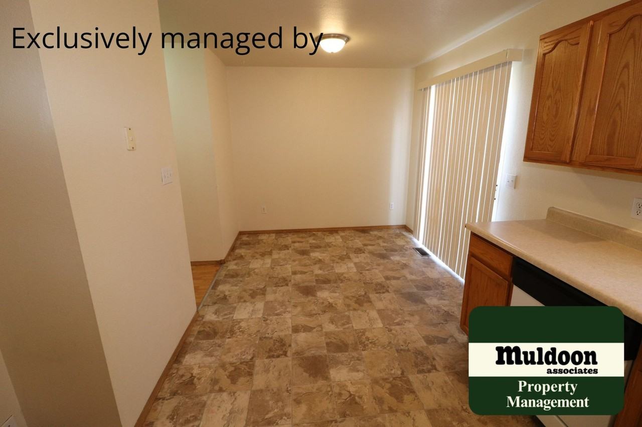 3743 Pronghorn Ln - Photo 3 of 14