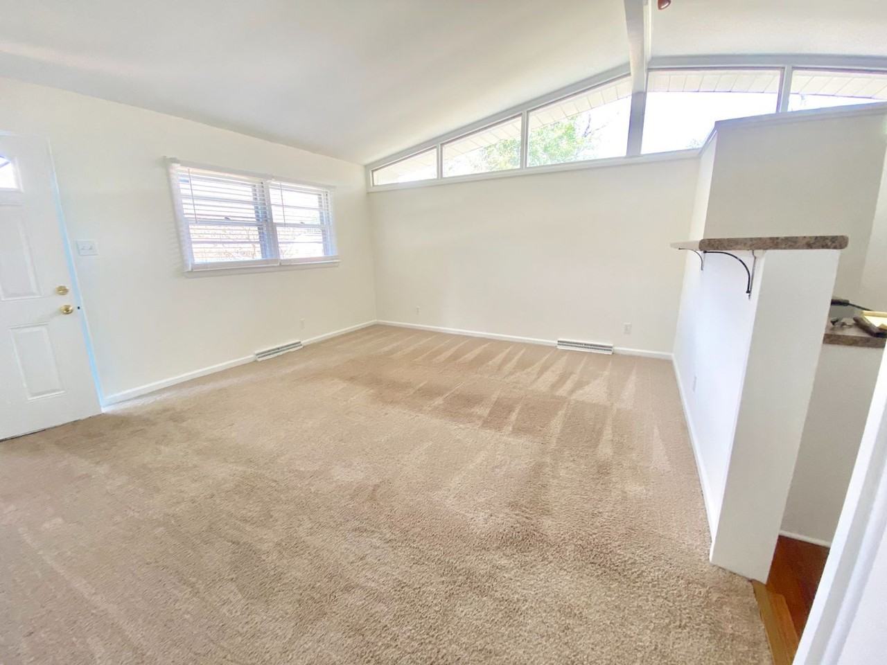 3106 Canterbury St - Photo 2 of 12