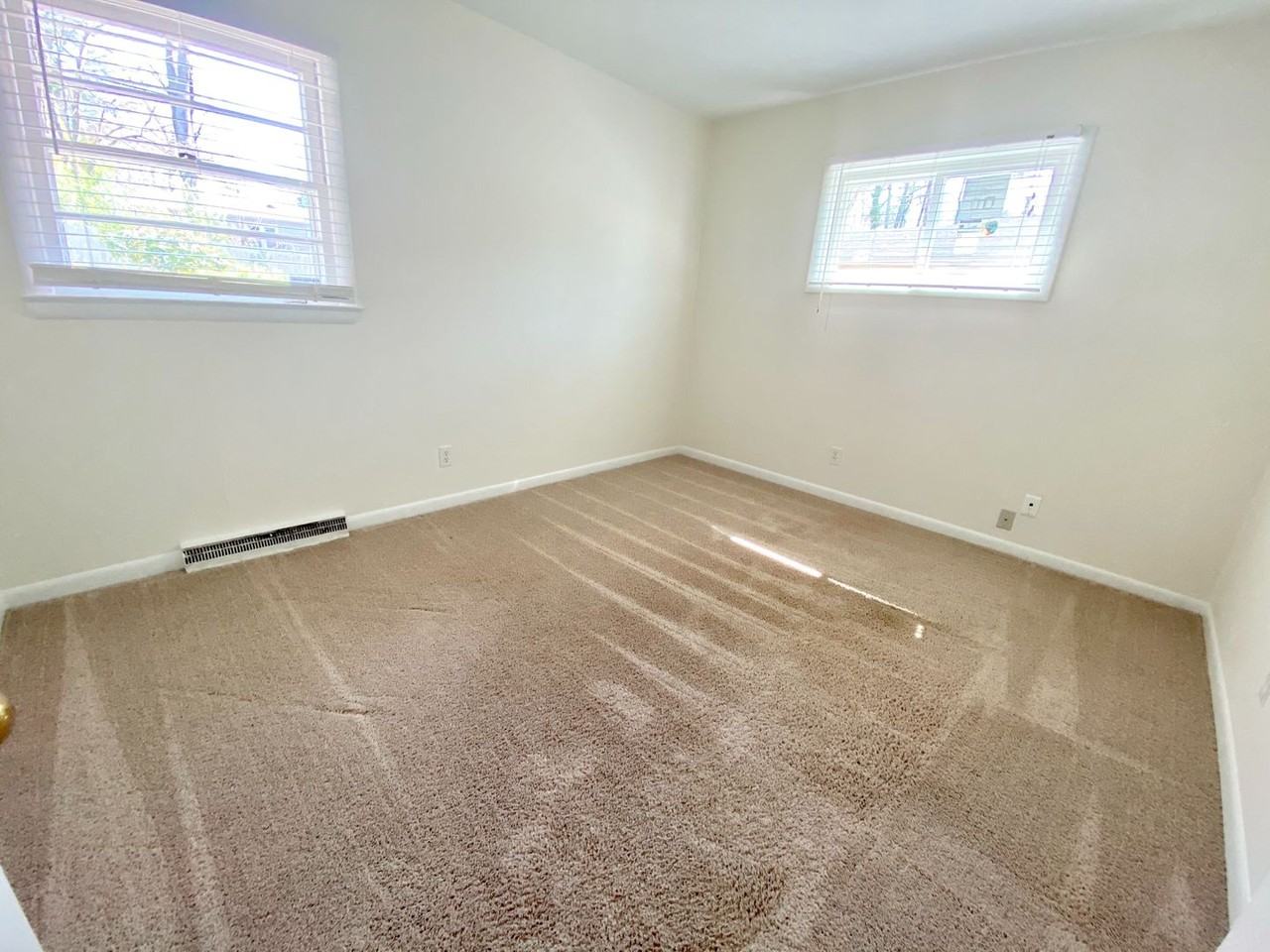 3106 Canterbury St - Photo 6 of 12