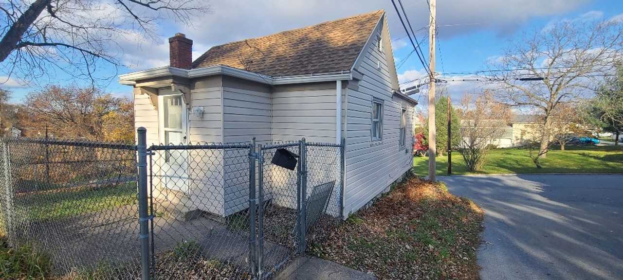 10 Francis St - Photo 3 of 15