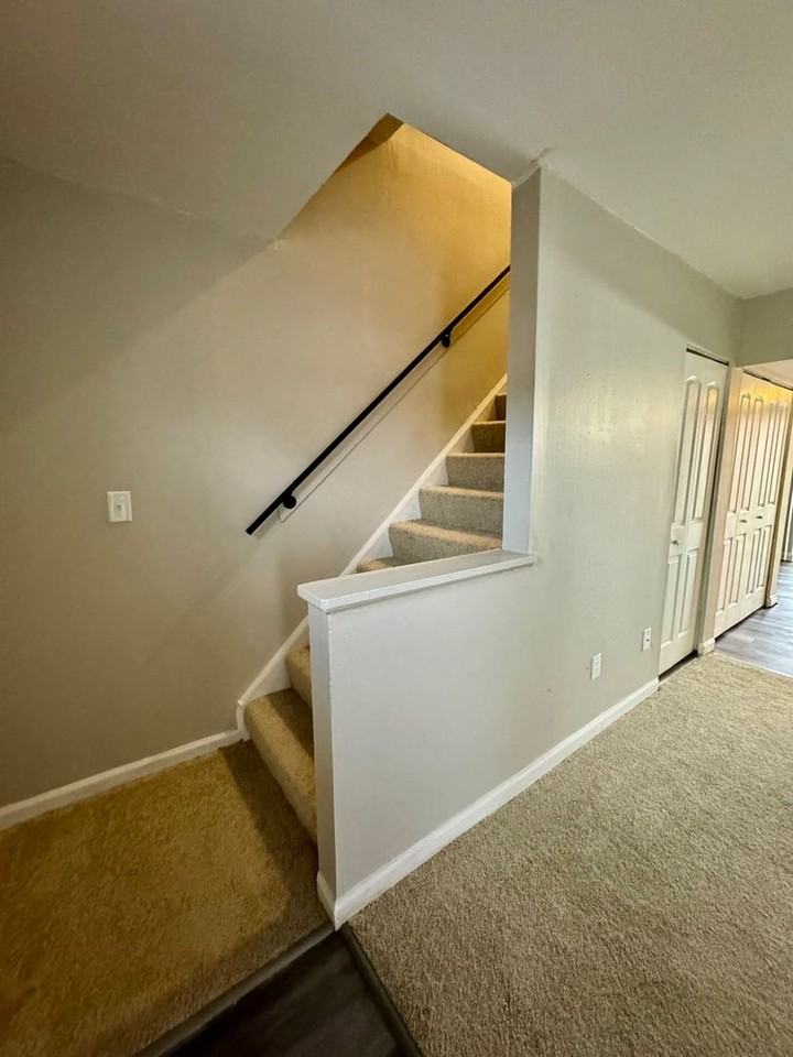 570 Erlanger Rd. - Photo 4 of 14