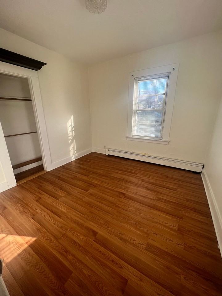 27 Botsford St. - Red Pod - Photo 3 of 8