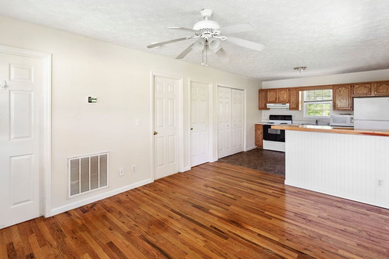 206 Gatchell Street #1 - Photo 5 of 18