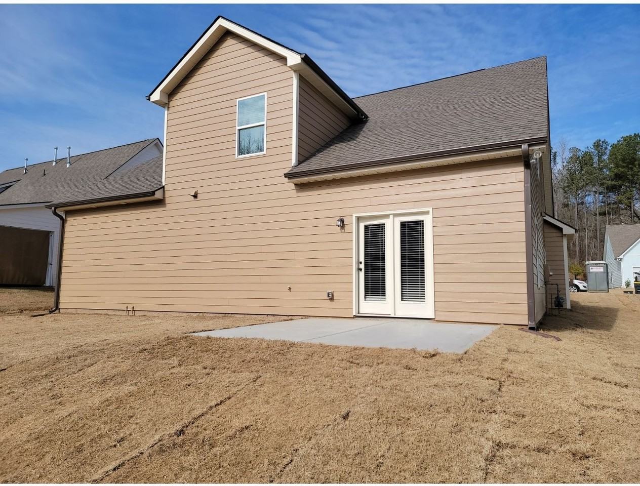 275 Southridge - Photo 5 of 37