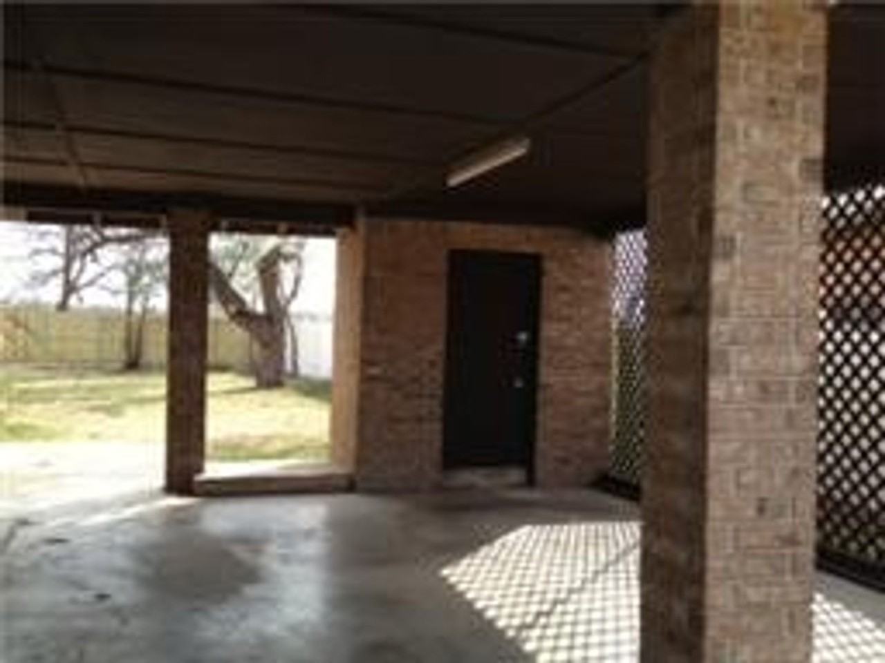 1865 Pasadena Dr - Photo 3 of 13