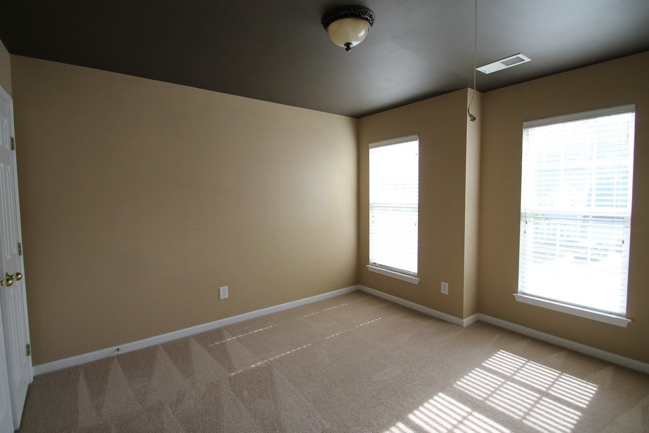 431 Harvest Ter - Photo 2 of 22