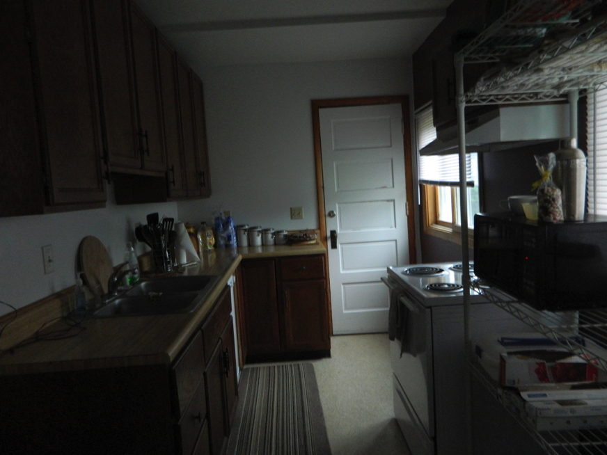 224 S 14th St - Photo 3 of 9