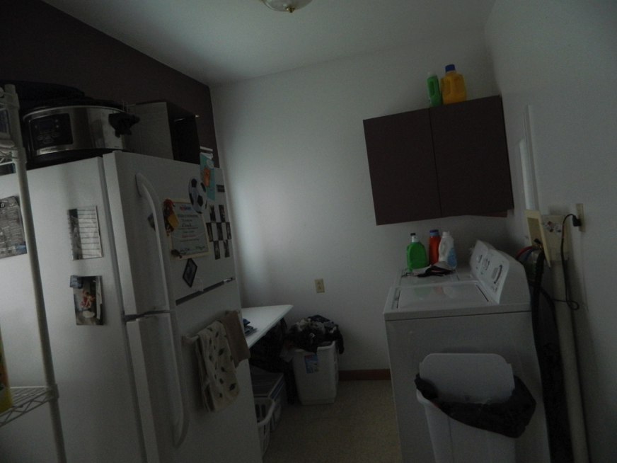 224 S 14th St - Photo 4 of 9