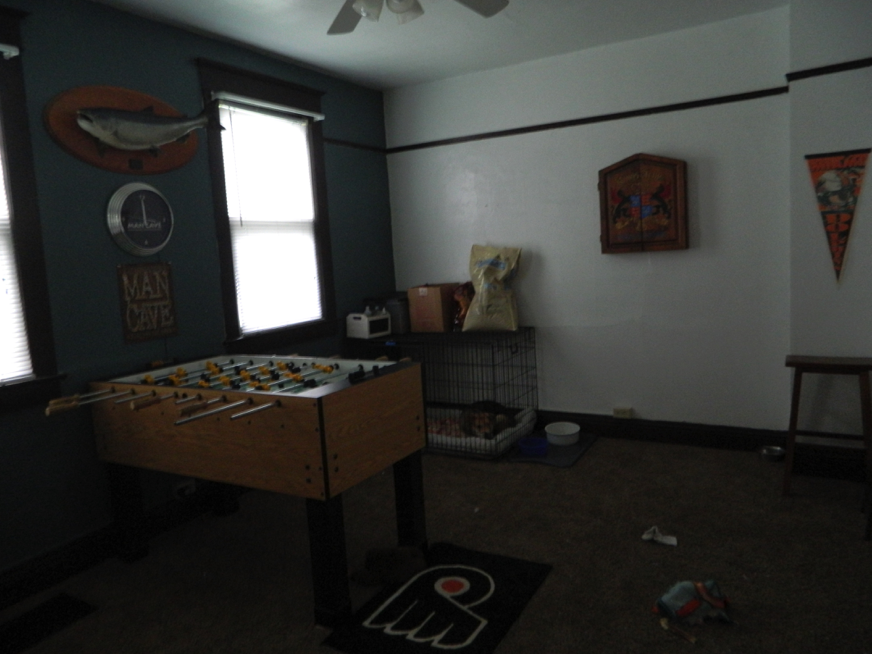 224 S 14th St - Photo 5 of 9