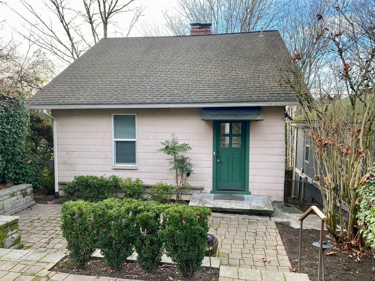 664 32nd Ave E - Photo 2 of 35