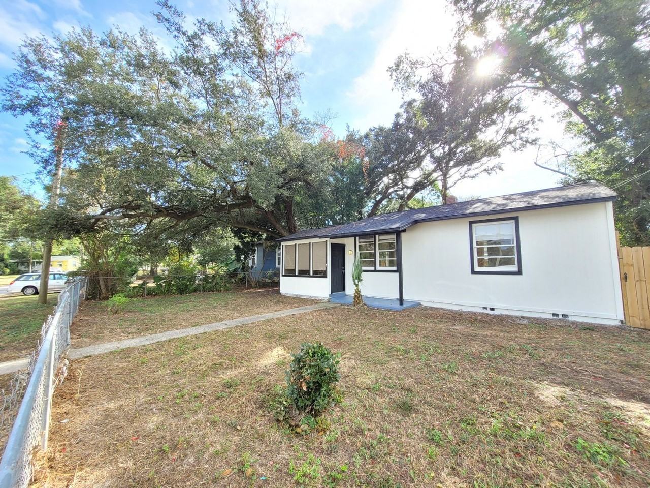 5 Elegans Ave - Photo 4 of 16