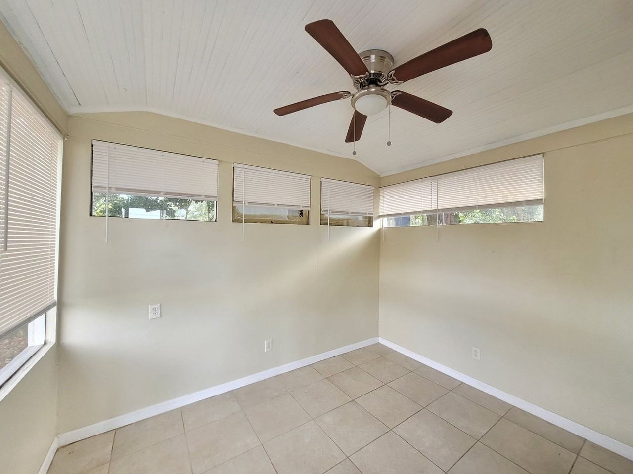 5 Elegans Ave - Photo 6 of 16