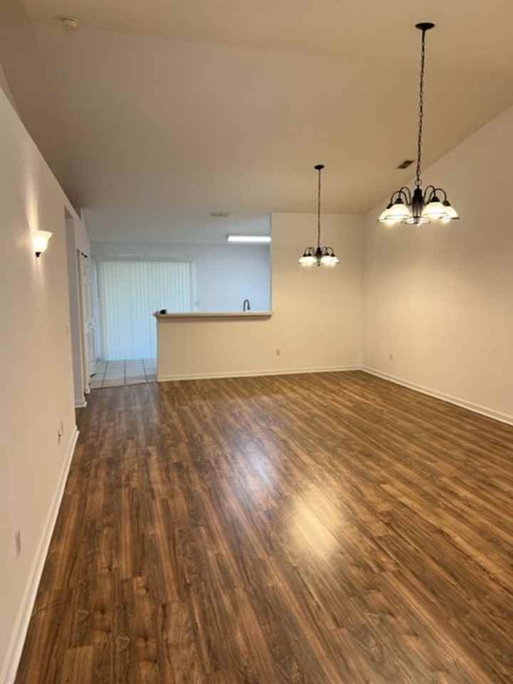 21 Plain View Dr - Photo 3 of 25