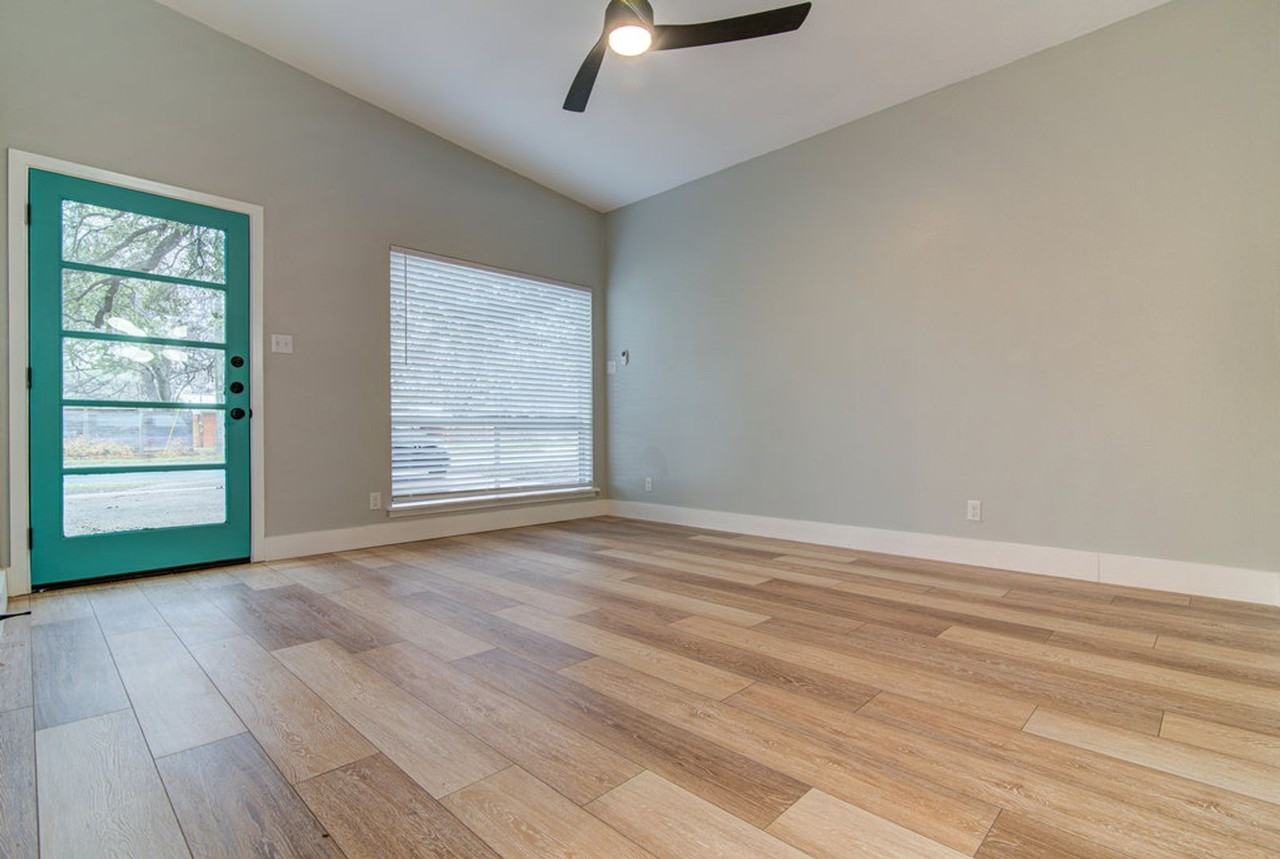 4707 Menchaca Rd - Photo 4 of 23