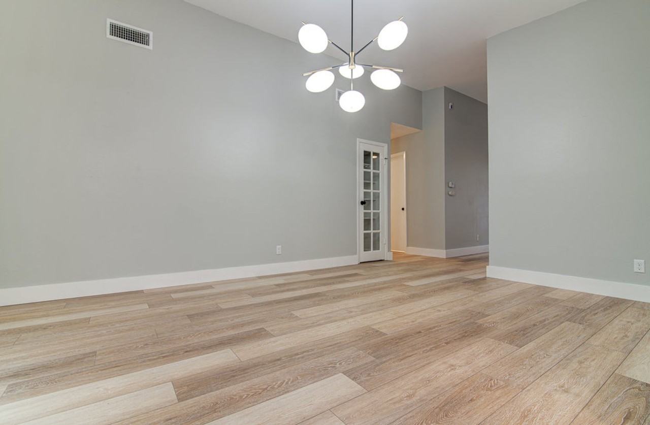 4707 Menchaca Rd - Photo 7 of 23