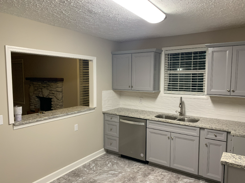 2323 Kimberly Dr - Photo 2 of 14