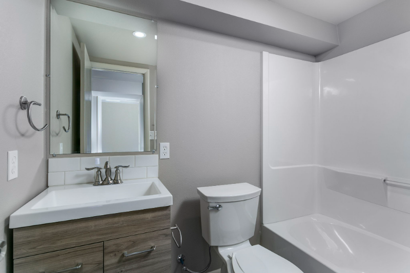 1212 Alford St - Photo 2 of 50