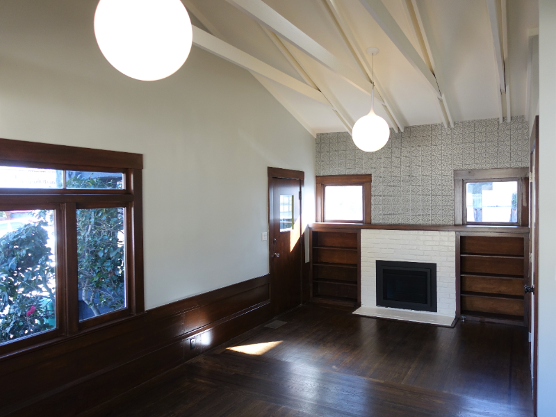 2025 Damuth St - Photo 2 of 11