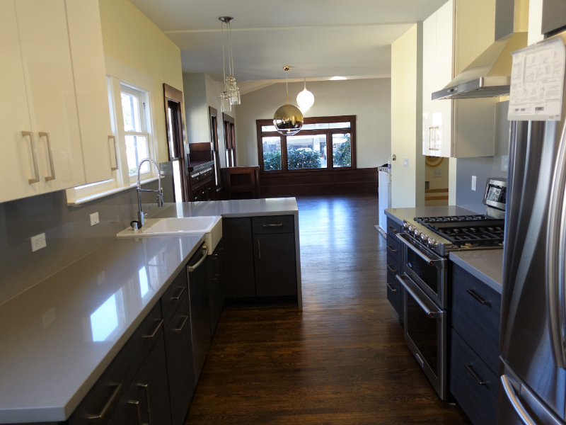 2025 Damuth St - Photo 3 of 11