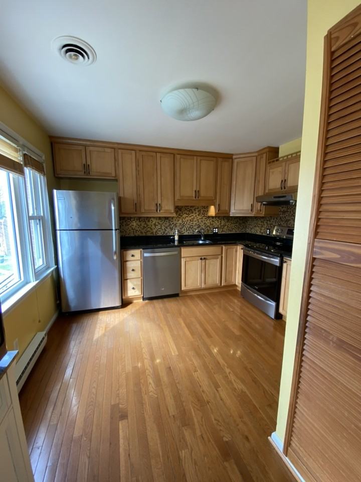 73 Boileau Ct - Photo 2 of 22