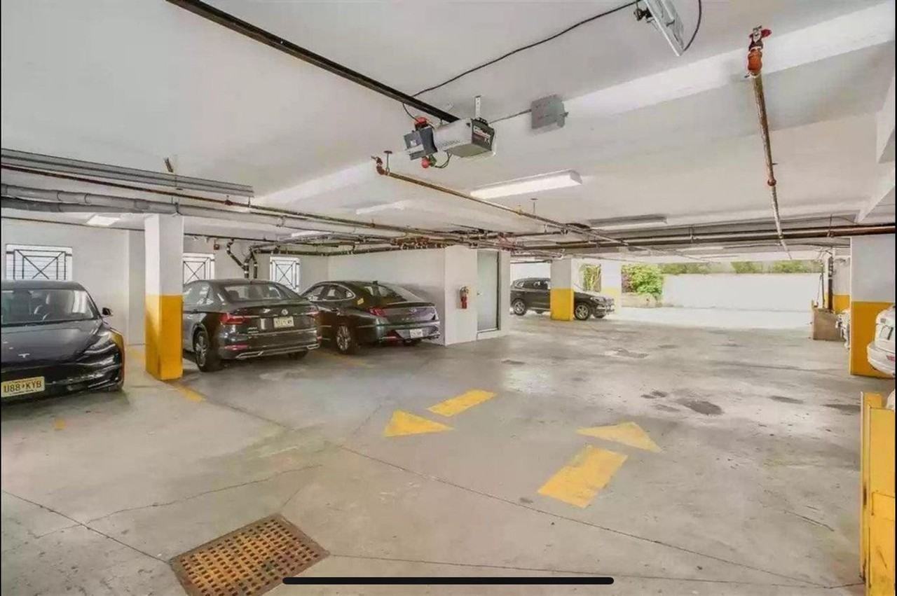 203 Hackensack Ave #2C - Photo 6 of 12