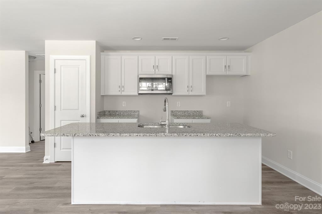735 8th Avenue Ct Se #NA - Photo 4 of 25