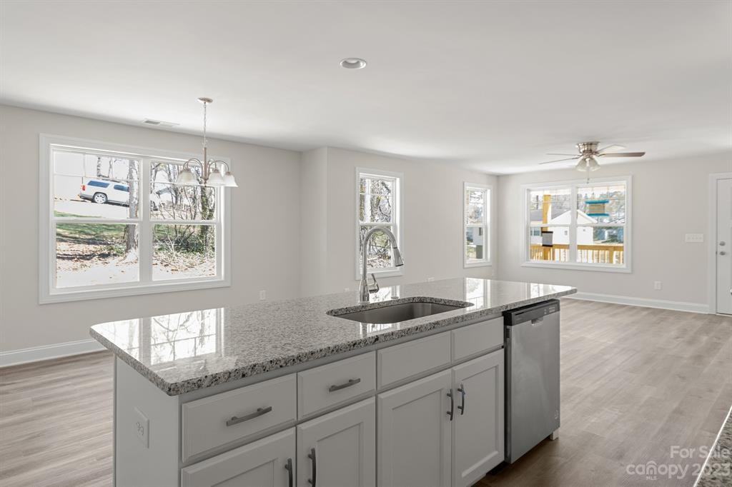 735 8th Avenue Ct Se #NA - Photo 6 of 25