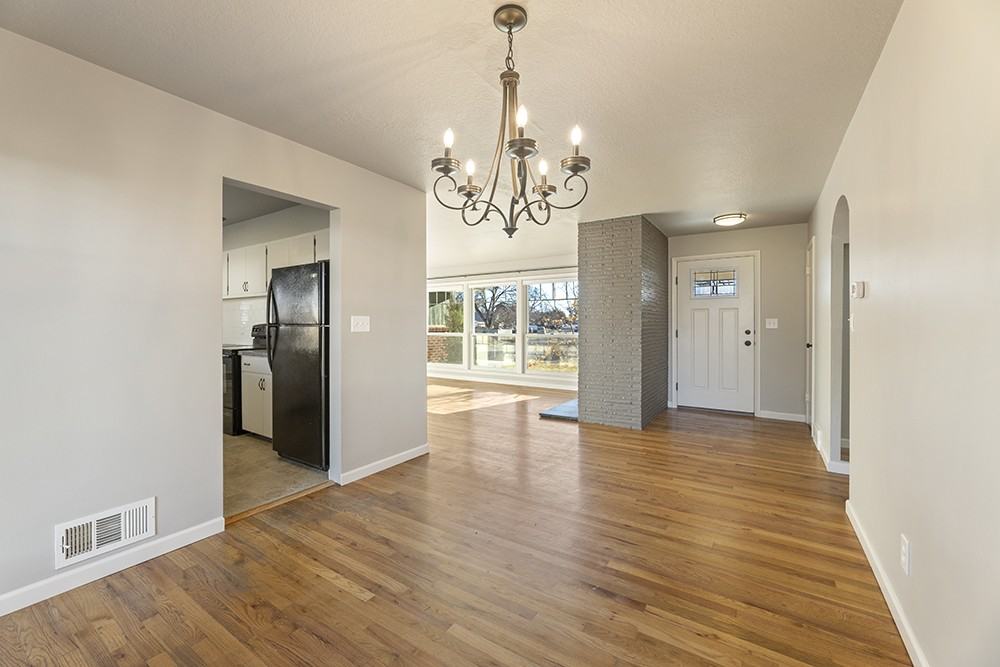 6216 W Robertson Dr #NA - Photo 3 of 10