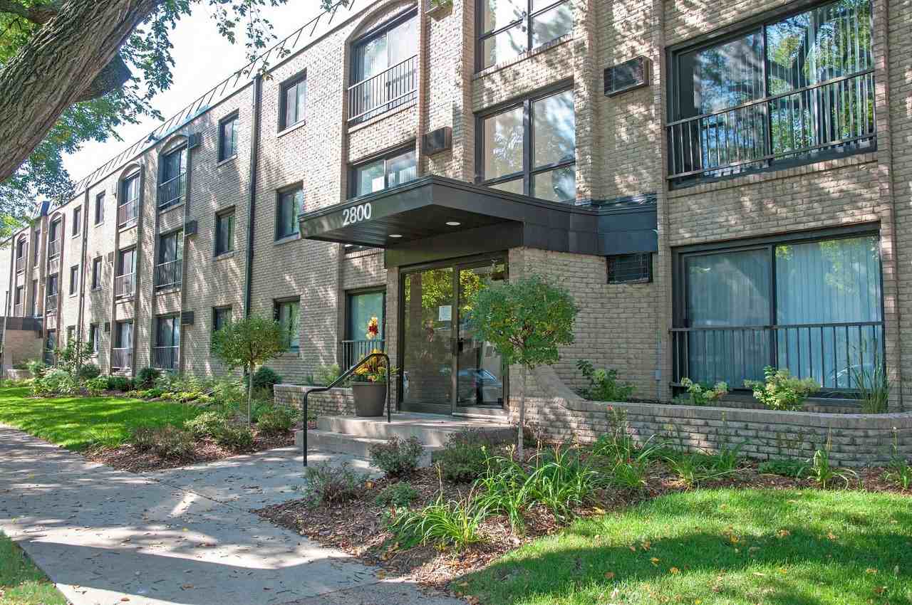 2800 Girard Apartments - Photo 7 of 26