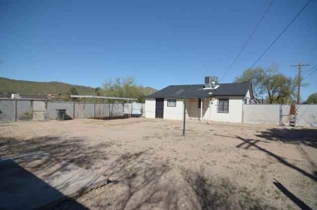 1602 South Camino Del Sierra - Photo 3 of 5