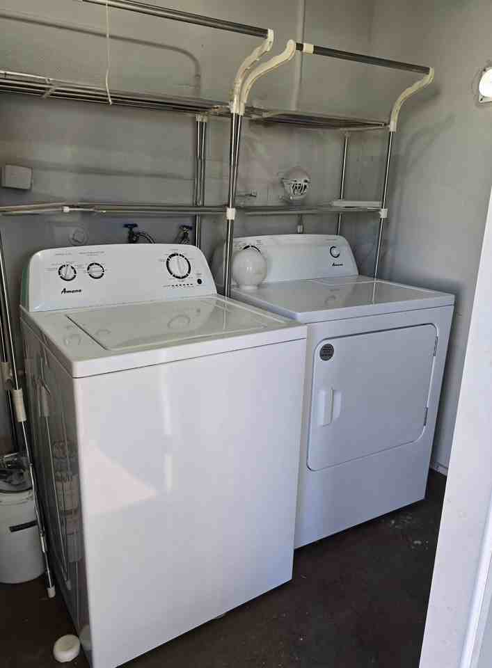 Ne 35th Ct - Photo 3 of 14