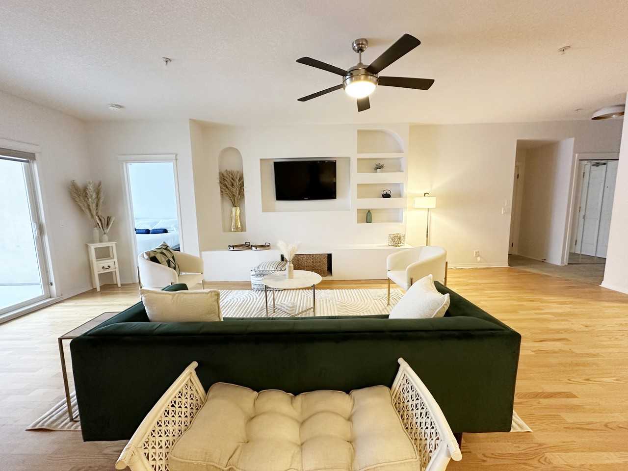 2134 Kensington Road Northwest ##- - Photo 3 of 23