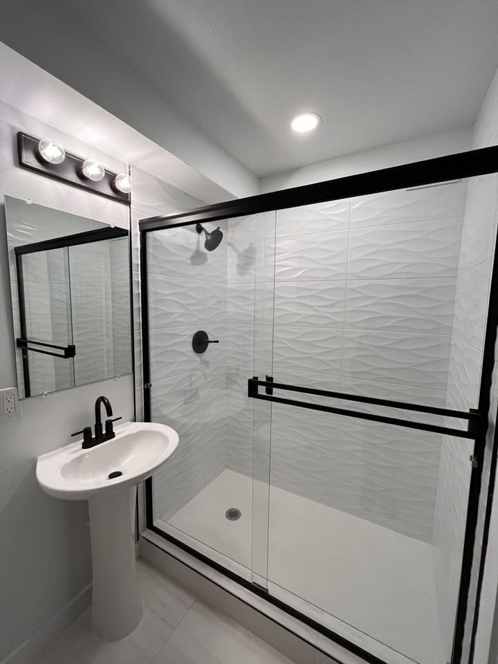 Dream Montrose - Photo 5 of 21