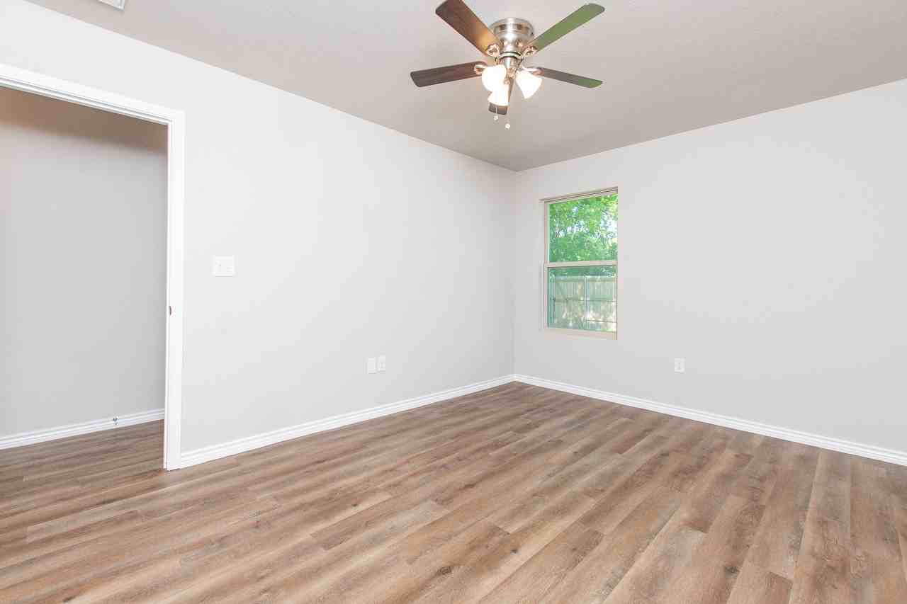 2351 S Wall St #A - Photo 2 of 20
