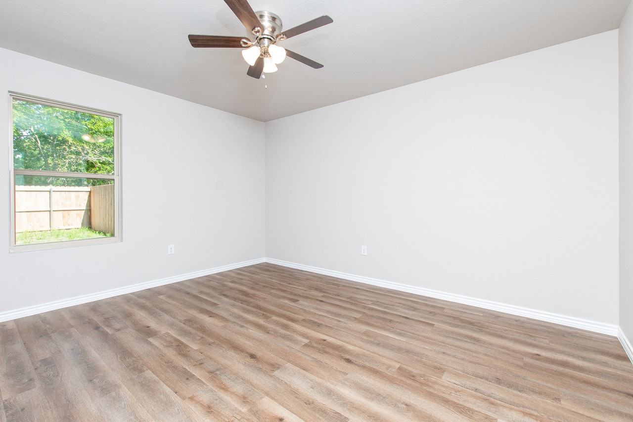 2351 S Wall St #A - Photo 3 of 20
