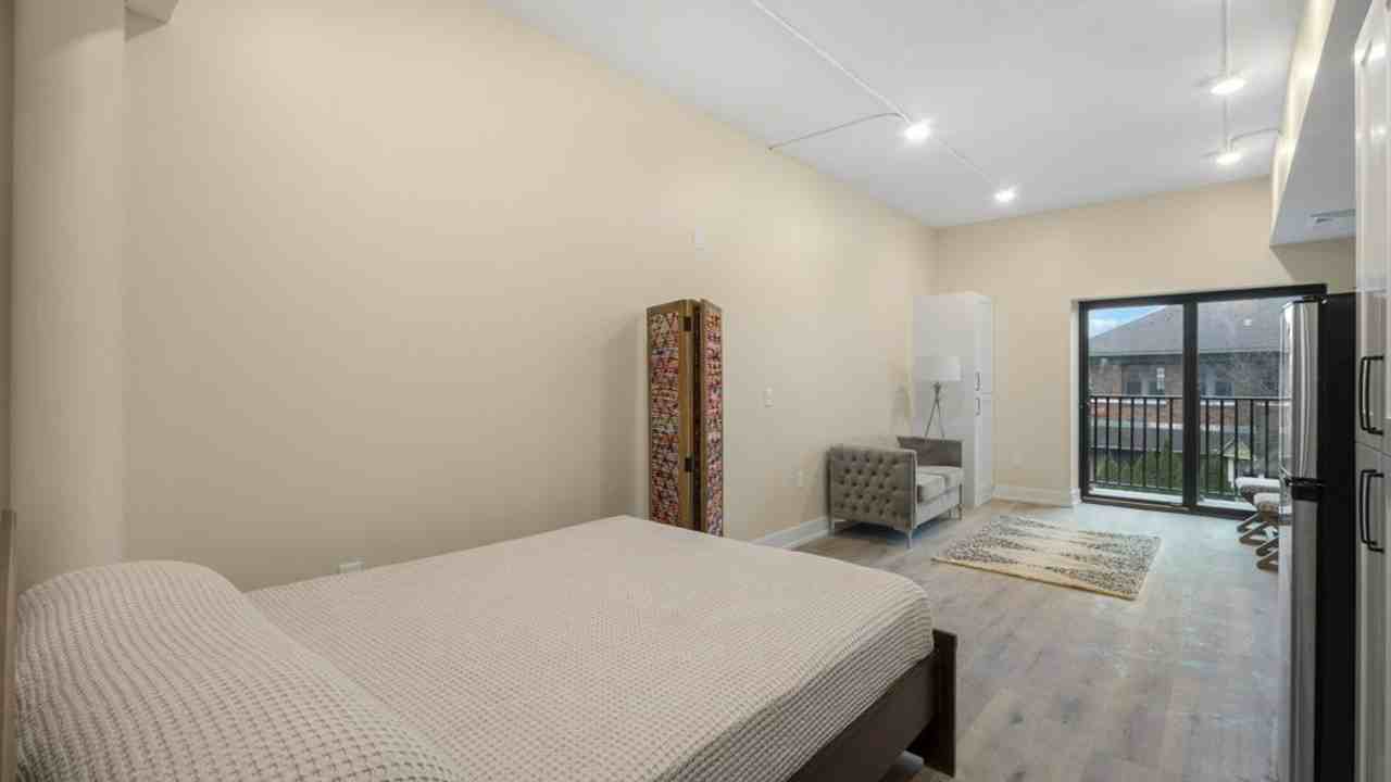 Beautiful Apartments West Grand Neighborhood - Photo 3 of 44