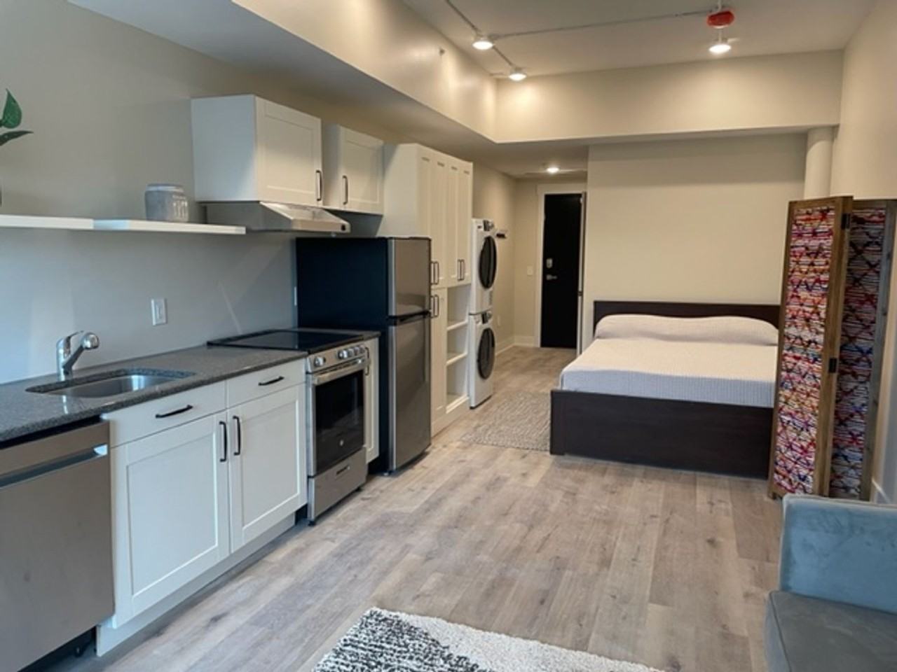 Beautiful Apartments West Grand Neighborhood - Photo 6 of 44
