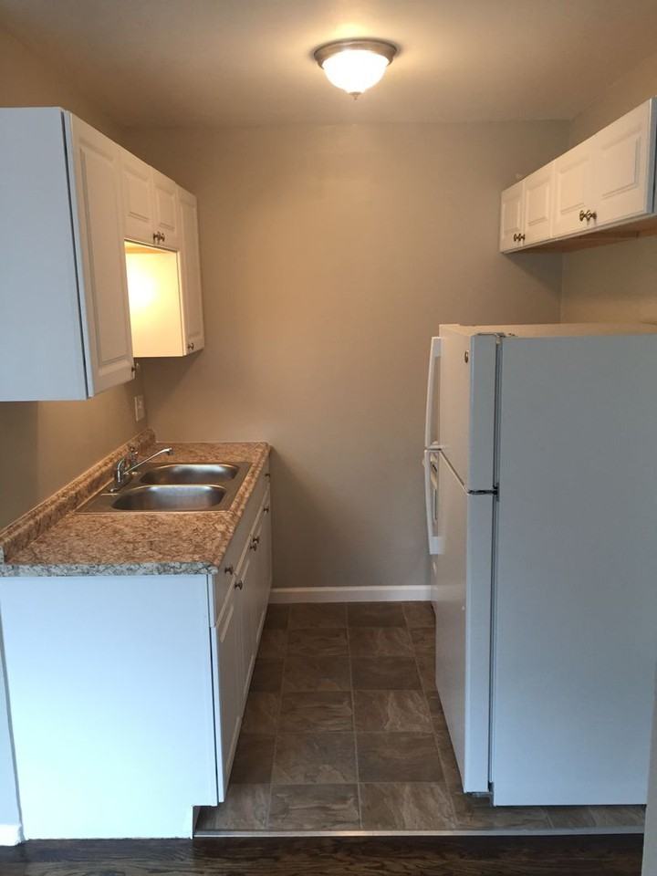 1 & 2 Bedrooms at Clearwater Apartments – Comfort & Convenience in Reading! - Photo 3 of 12