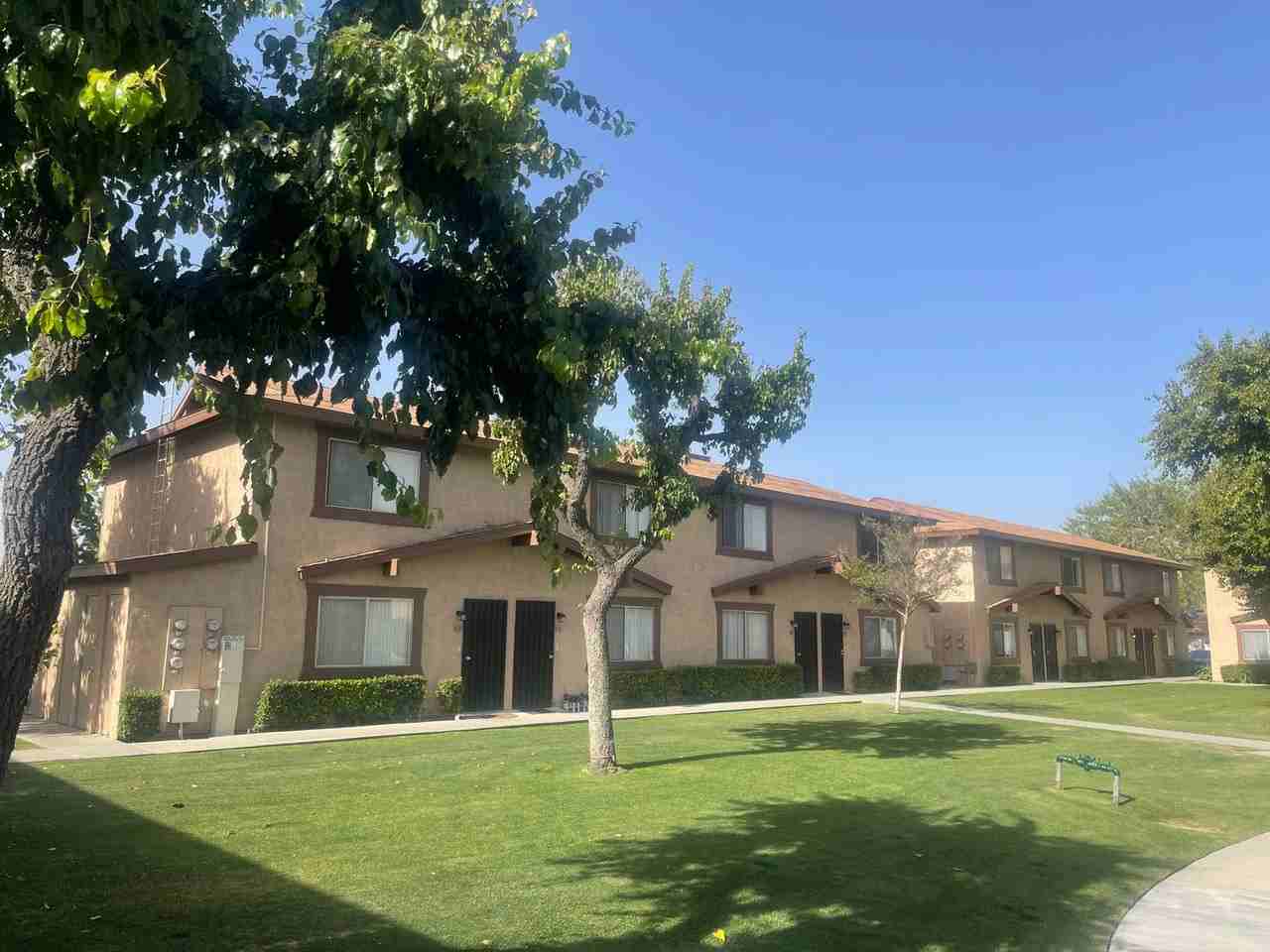 129  -  STACY PARK MANOR APARTMENTS - Photo 2 of 23